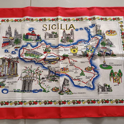 Sicilia souvenir set new with tablecloth and map