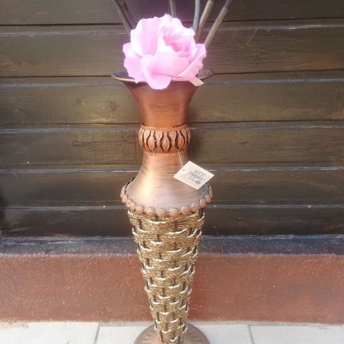 Decorative amphora new, metal with details
