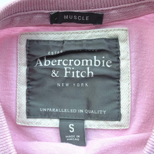 Abercrombie & Fitch Muscle Fit T-shirt pink size S like new