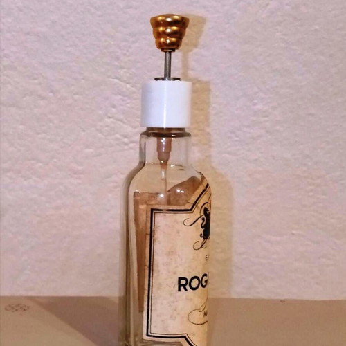 Vintage collectible Roger & Gallet set used, 2 items