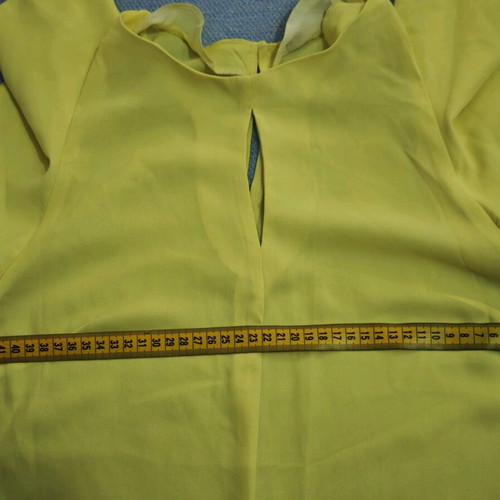 Desiree blouse yellow with ruffled sleeves like new, size L