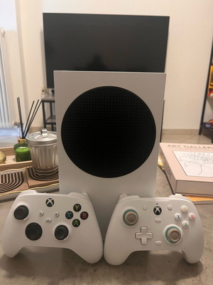 Xbox Series S like new with two controllers, lightly used