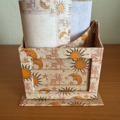 Letter writing set new, 7 envelopes and 16 sheets