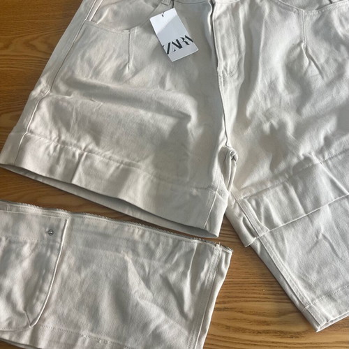 Zara men's cargo bermuda shorts with detachable legs 2 in 1, size 46, beige