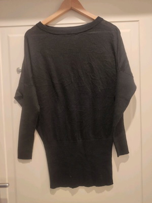 Women's black blouse one size with bat sleeves
