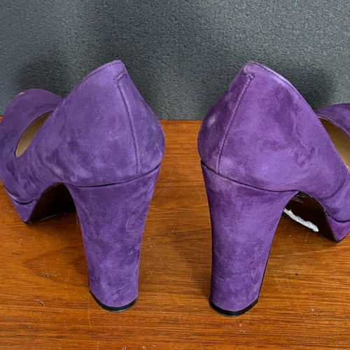 Nine West purple suede pumps used, size 40.5