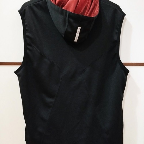 Air Jordan 90s Vintage vest like new (Black, Red)