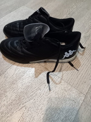 Kappa football shoes size 38 like new, black and white