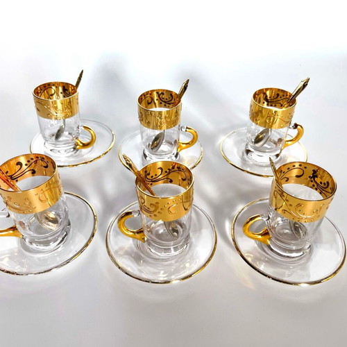 Set of 6 oriental tea cups like new with saucers and spoons