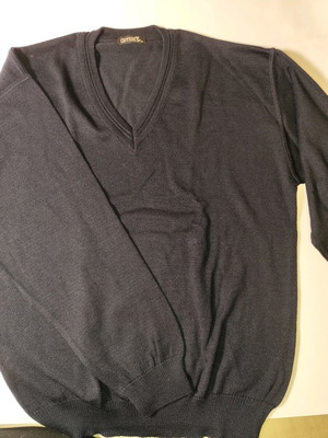 Odyssey sweater size M used, blue, V-neck
