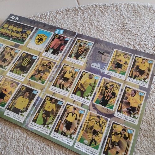 Europe's Champions album 2003-2004 like new, missing 32 stickers