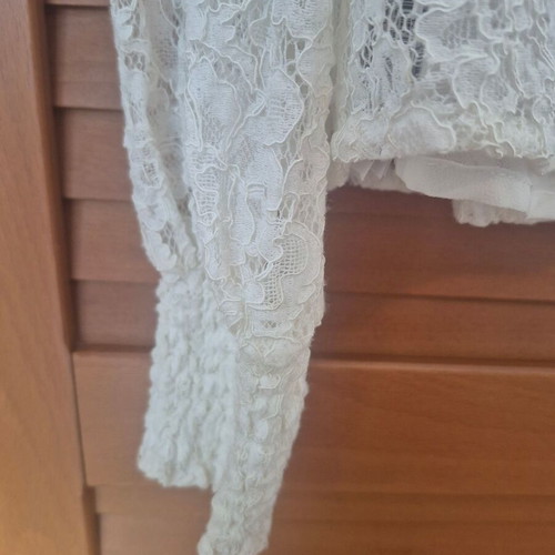 Zara Victorian Style Blouse like new with Elastic Lace