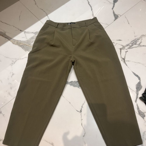 Zara khaki pants XL like new, straight fit, fabric