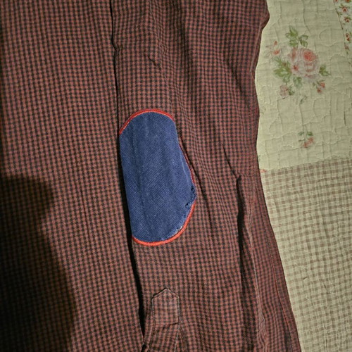 Bordeaux shirt used, size XXL fits like XL, sleeve patch repair needed