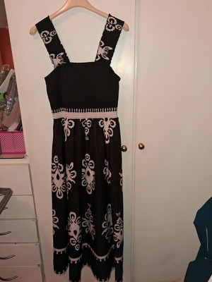 Square neck dress brown-beige like new, midi with straps