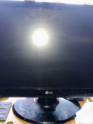 LG 22M38A-B 22'' LED Full HD Black Monitor like new