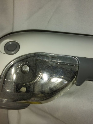 Lint remover with battery used