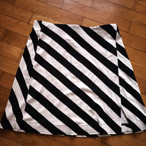 Skirt like new, size S / 36 / 8, fits medium
