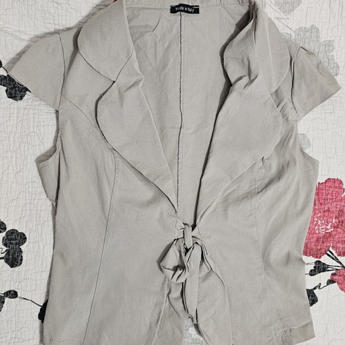 Set with Vest and High-Waisted Pants like new, elastic fabric, gray and beige