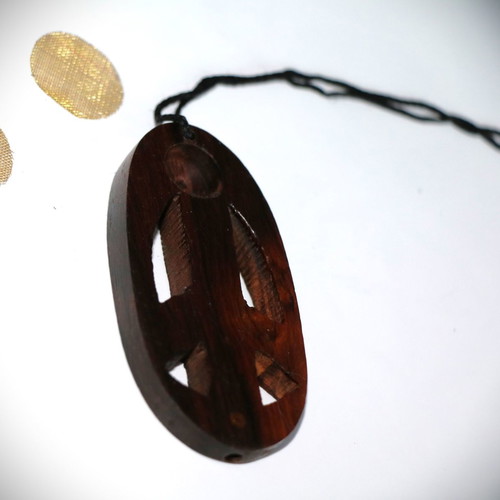 Wooden teak wood pendant necklace, new