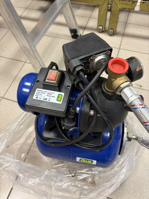 Water pressure pump 800W, 3200l/h, max 40m lift