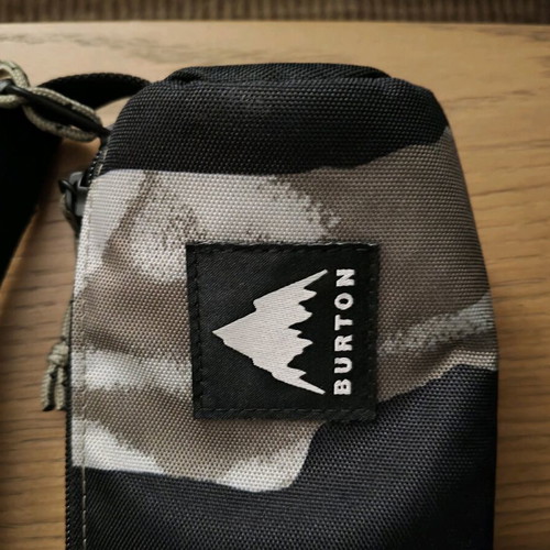 Burton Water Bottle Holder with Strap new, insulated