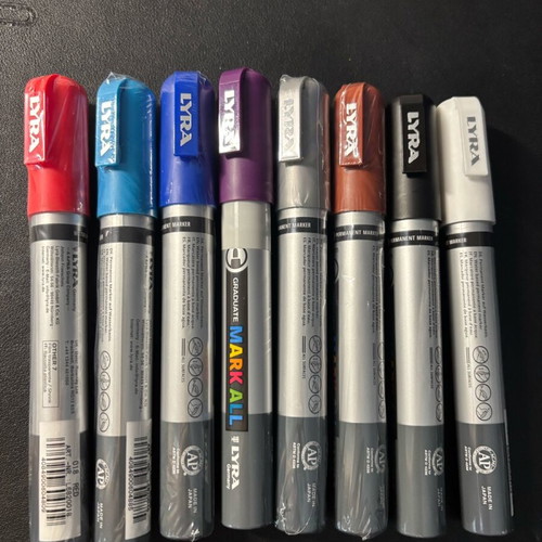 Lyra water permanent markers new for various surfaces