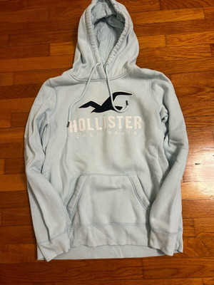 Hollister sweatshirt used, medium, turquoise