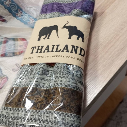 Traditional handmade pashmina scarf from silk and cashmere, new