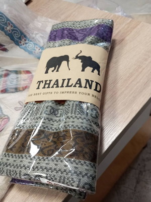 Traditional handmade pashmina scarf from silk and cashmere, new
