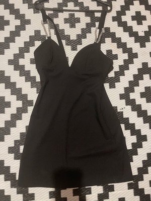 Mini black Zara evening dress size small like new with silver detail