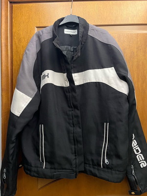 Motorcycle jacket like new, ideal for summer months