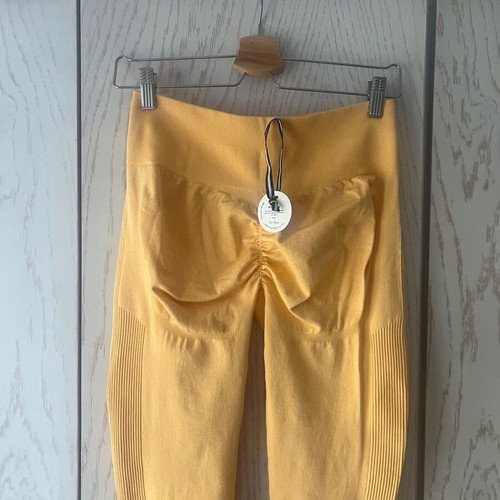 Stacci Athletics Leggings new, soft orange-yellow, size L/XL