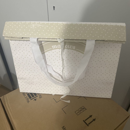 Mallows paper bag like new