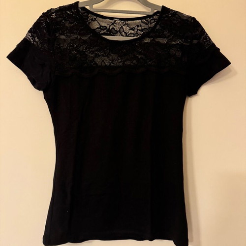 Elastic blouse with lace black, like new, size S