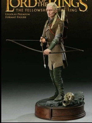 Sideshow Lord of the Rings Legolas 1/4 Scale Premium Format Statue like new