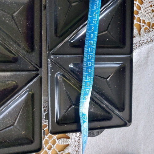 Grill parts like new, set of 2 for 4 sandwiches each