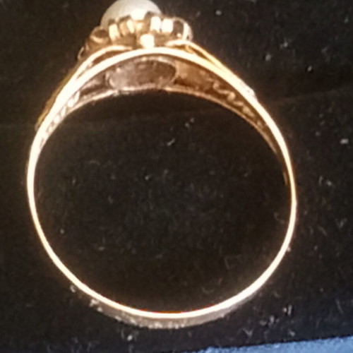 Gold 18k women's ring with pearl used, brand Apefthon