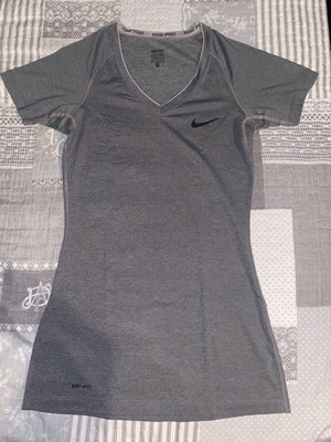 Nike top γκρι XS σαν καινούργιο
