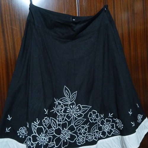 F&F women's black skirt with white floral embroidery, large