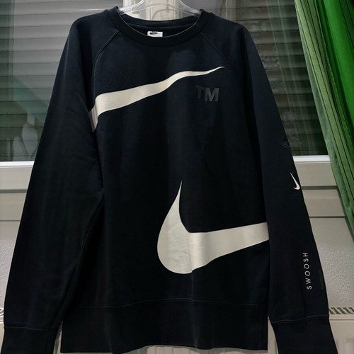 Nike sweatshirt like new, black, size M without pockets and hood