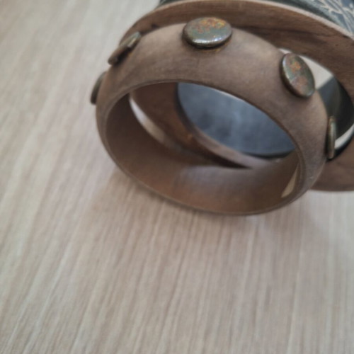 Wooden bracelets, brown