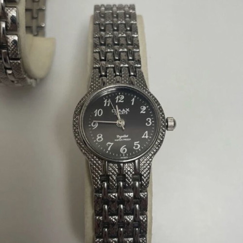 Watch set unisex silver new with case