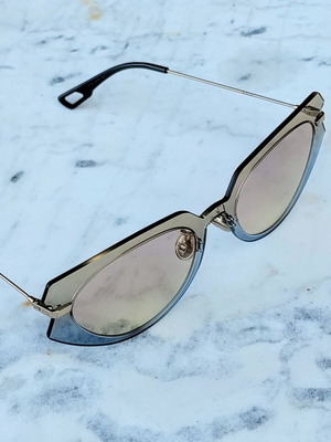 Γυαλιά ηλίου Dior Attitude 2 καινούργια, μπεζ και μπλε