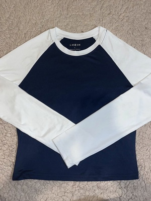 Shein long-sleeve top blue like new, size L