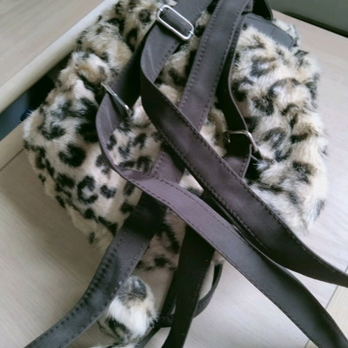Leopard print backpack like new, beige and brown