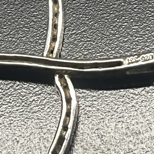 Silver Cross 925 modern wavy design with stones like new