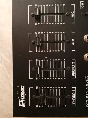 Phonic SM-1000 sound mixer console used
