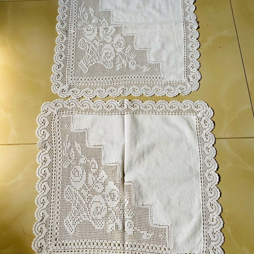 Handmade tablecloths like new, set of 2 pieces