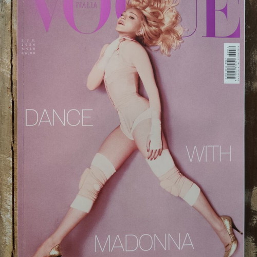 Vogue Italia Ιουλίου 2026 Τεύχος 910 με Madonna, σαν καινούργιο